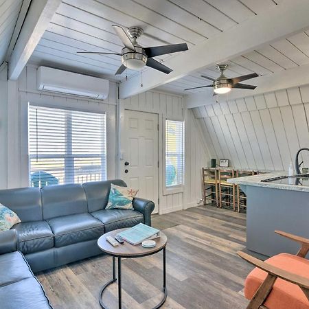A-Frame Home With Deck - 2 Blocks To Surfside Beach! Buitenkant foto